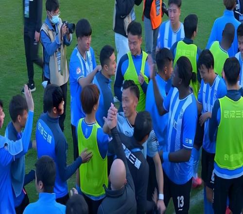 邓卓翔从武汉三镇下课后！将重返绿茵场，代表新东家出战业余比赛