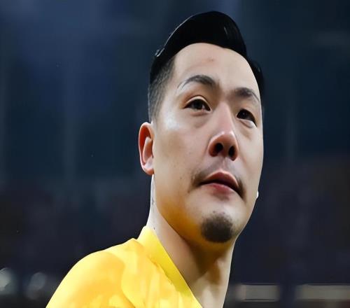 他是本赛季中超年纪最大的首发门将!曾差点去法甲,未来急需爆发