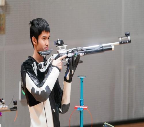 体坛联播欧冠八强战拜仁战胜皇马，阿森纳击败葡体占先机