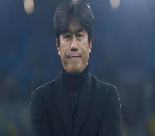 徐正源和莱切特同框合影！球迷纷纷点赞，直言他俩都是蓉城功勋