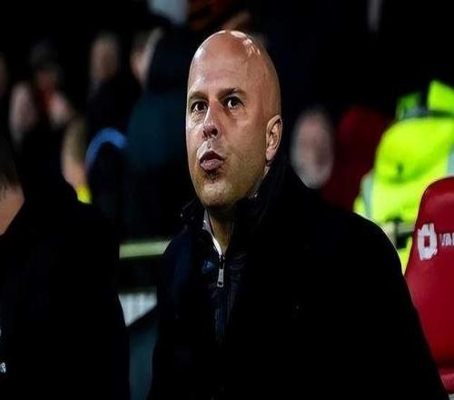 赫顿鼓励斯洛特，利物浦需要清理人员，维尔茨还要观察两个赛季