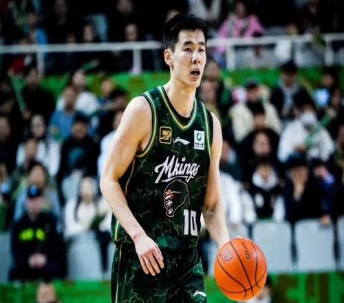 狂轰212逆转！郭昊文20+8+9同曦双杀北控佩里空砍31+8