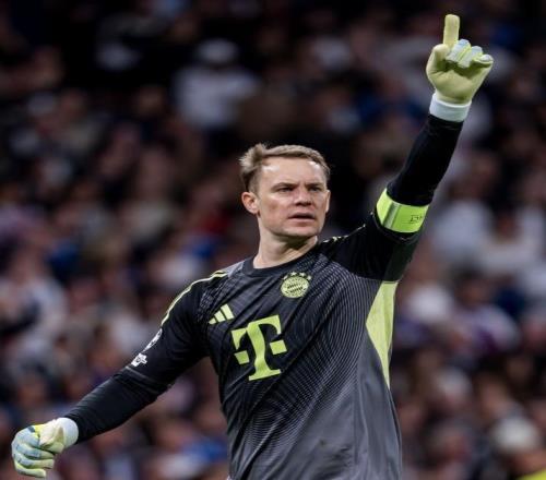 越老越妖！40岁高龄9次神扑征服伯纳乌，最伟大门将之一实至名归