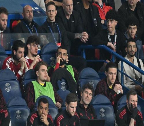 拿40万镑周薪利物浦头牌欧冠关键战坐穿板凳+面无表情或0冠告别