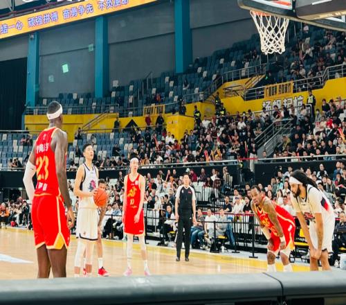 CBA积分榜：广东加时逆转青岛重回前四，北京击败广州升至第三