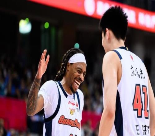 CBA积分榜最新排名出炉！广东16分逆转杀回前4：上海第1辽宁第9