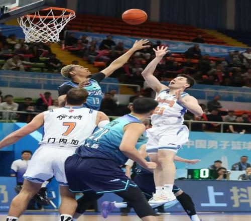 CBA不惯着！宁波男篮与耍脾气外援贝兹利解除合同