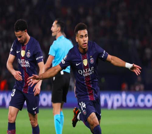 02！欧冠八强恩怨对决：10.2亿豪门整场挨打仅1射三线出击3连败