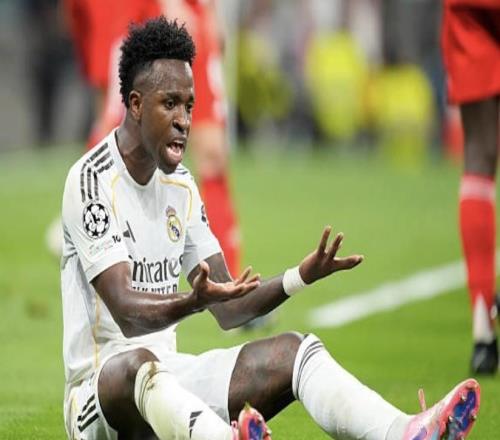 TA：姆巴佩、维尼修斯和球队脱节，其他八人要通过跑动来平衡