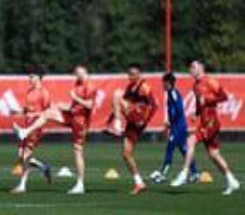 伍德215天后再现训练场，森林队胜率从25%飙回37%