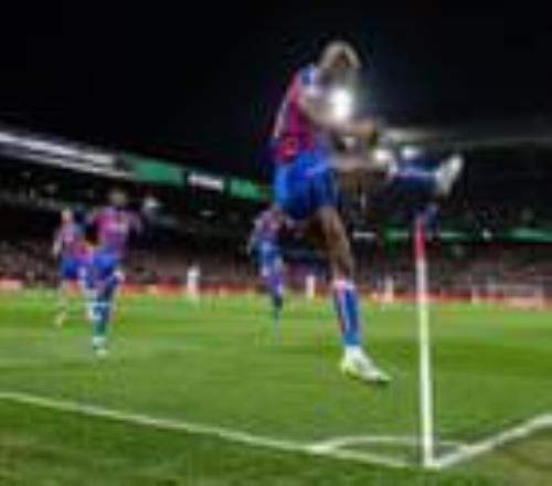 Mateta憋了3个月憋出大招,佛罗伦萨被踢到怀疑人生